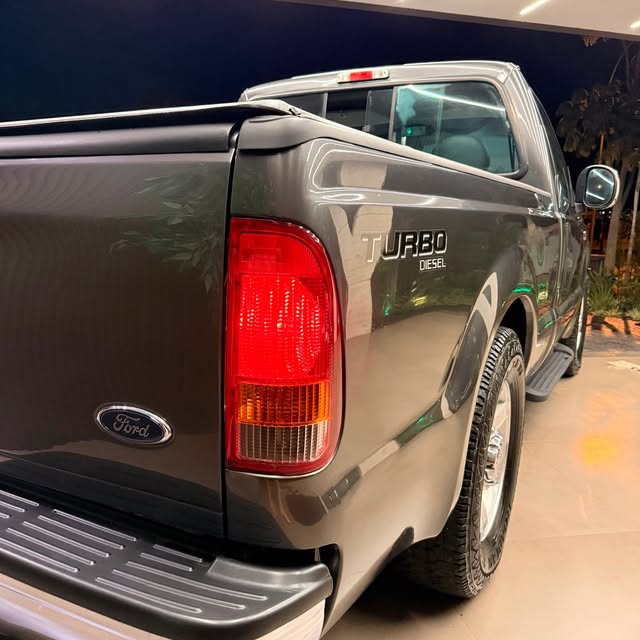 FORD F-250 XL-L - Imagem 6