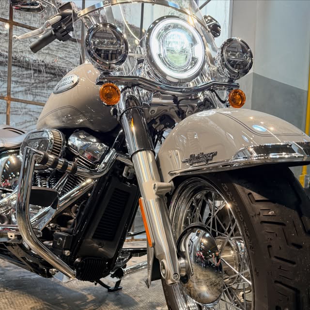 HARLEY-DAVIDSON HERITAGE CLASSIC 114 - Imagem 2