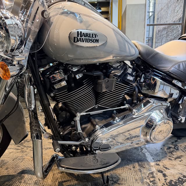 HARLEY-DAVIDSON HERITAGE CLASSIC 114 - Imagem 8
