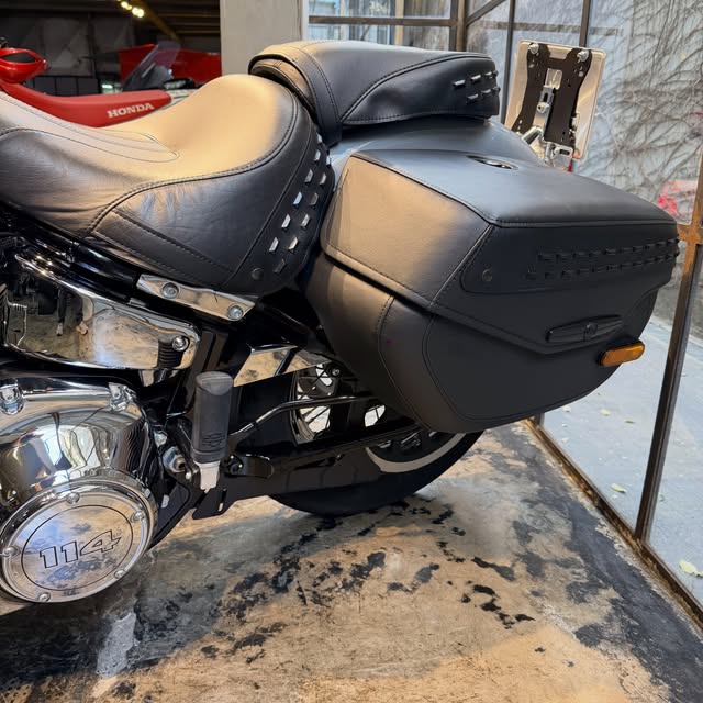 HARLEY-DAVIDSON HERITAGE CLASSIC 114 - Imagem 9