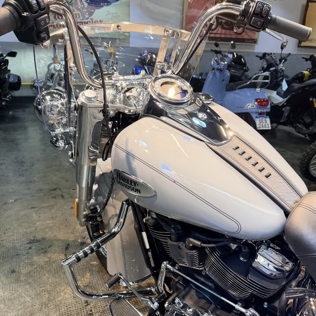 HARLEY-DAVIDSON HERITAGE CLASSIC 114 - Imagem 10