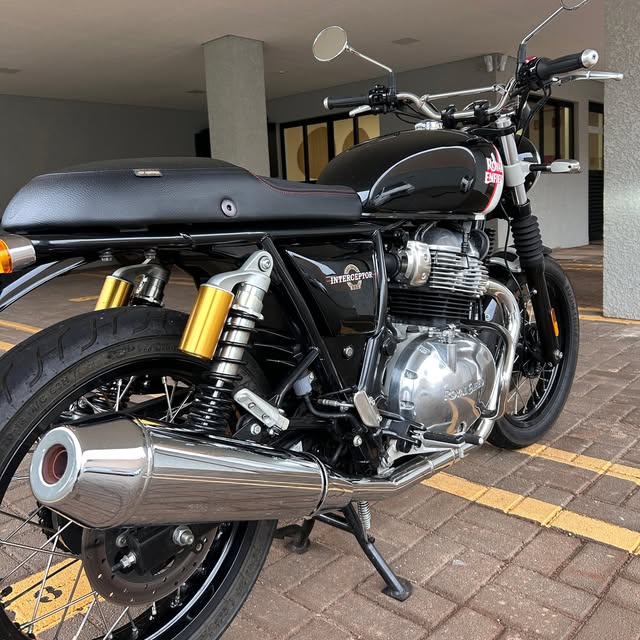 ROYAL ENFIELD INTERCEPTOR BLACKPEARL - Imagem 6
