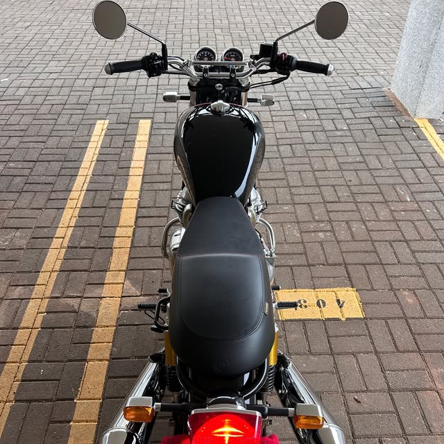 ROYAL ENFIELD INTERCEPTOR BLACKPEARL - Imagem 8
