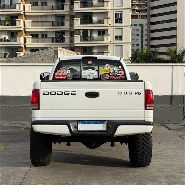 DODGE DAKOTA - Imagem 5
