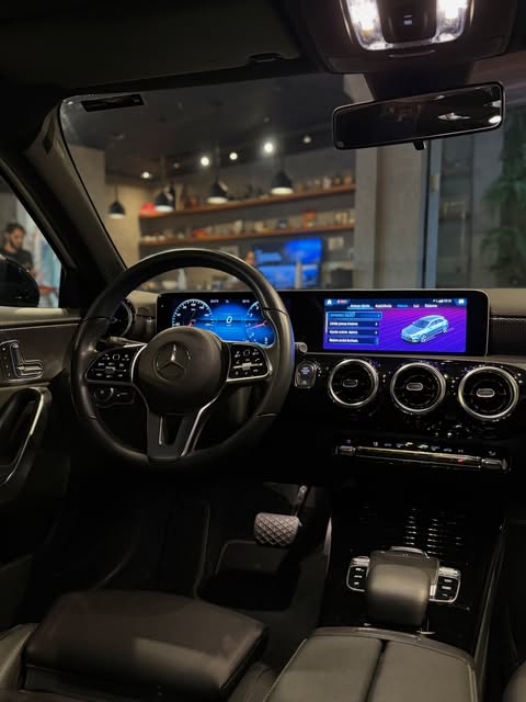 MERCEDES-BENZ A250 VISION - Imagem 9