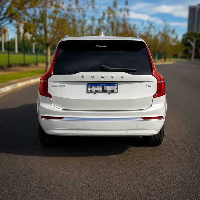 VOLVO XC90 T8 ULTIMATE - Imagem 8