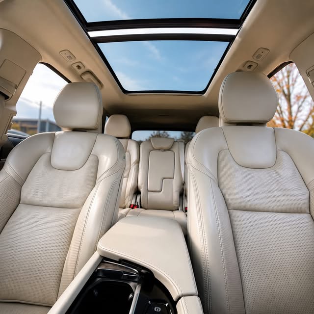 VOLVO XC90 T8 ULTIMATE - Imagem 9