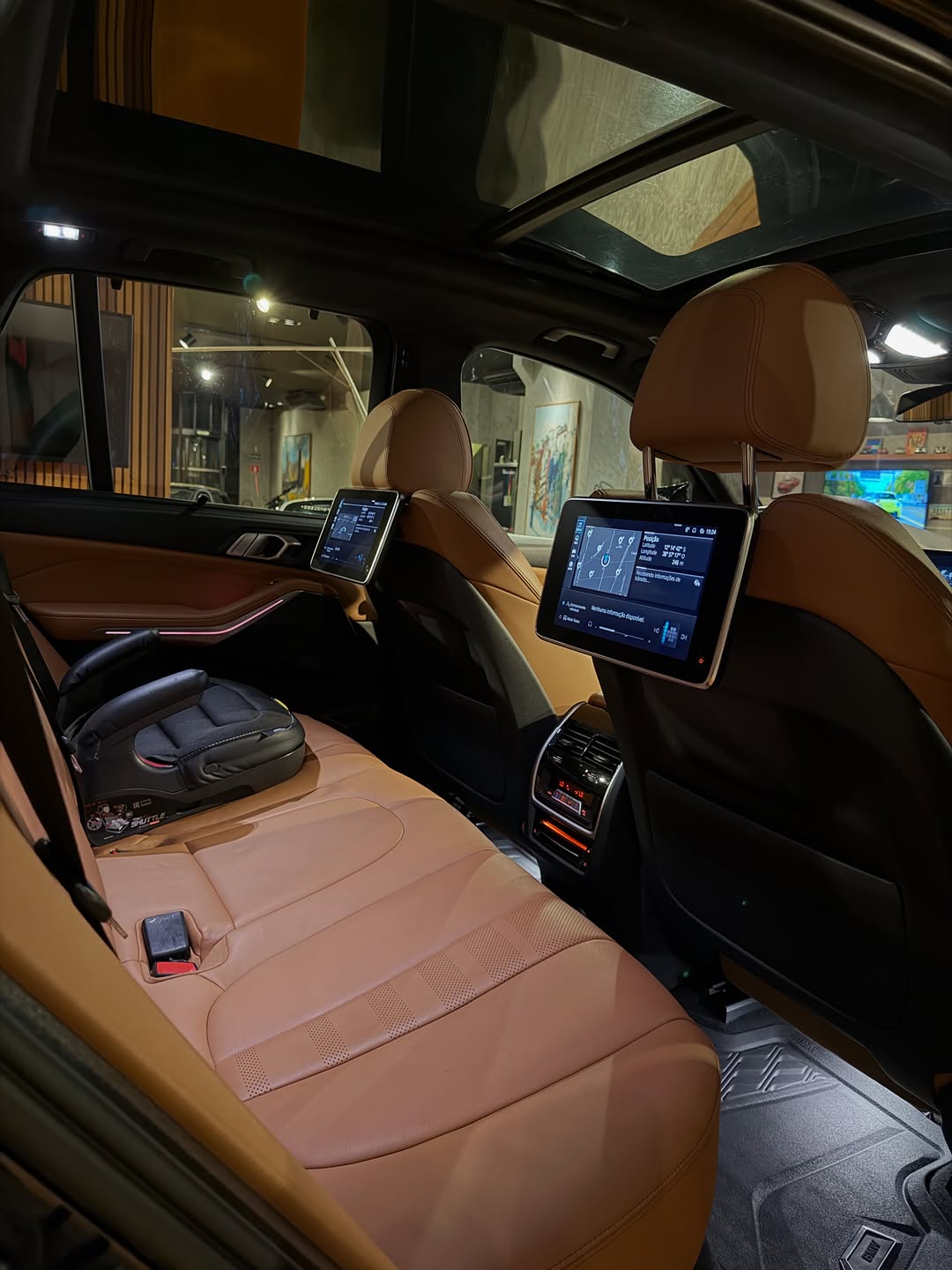 BMW X5 XDRIVE 45E - Imagem 12