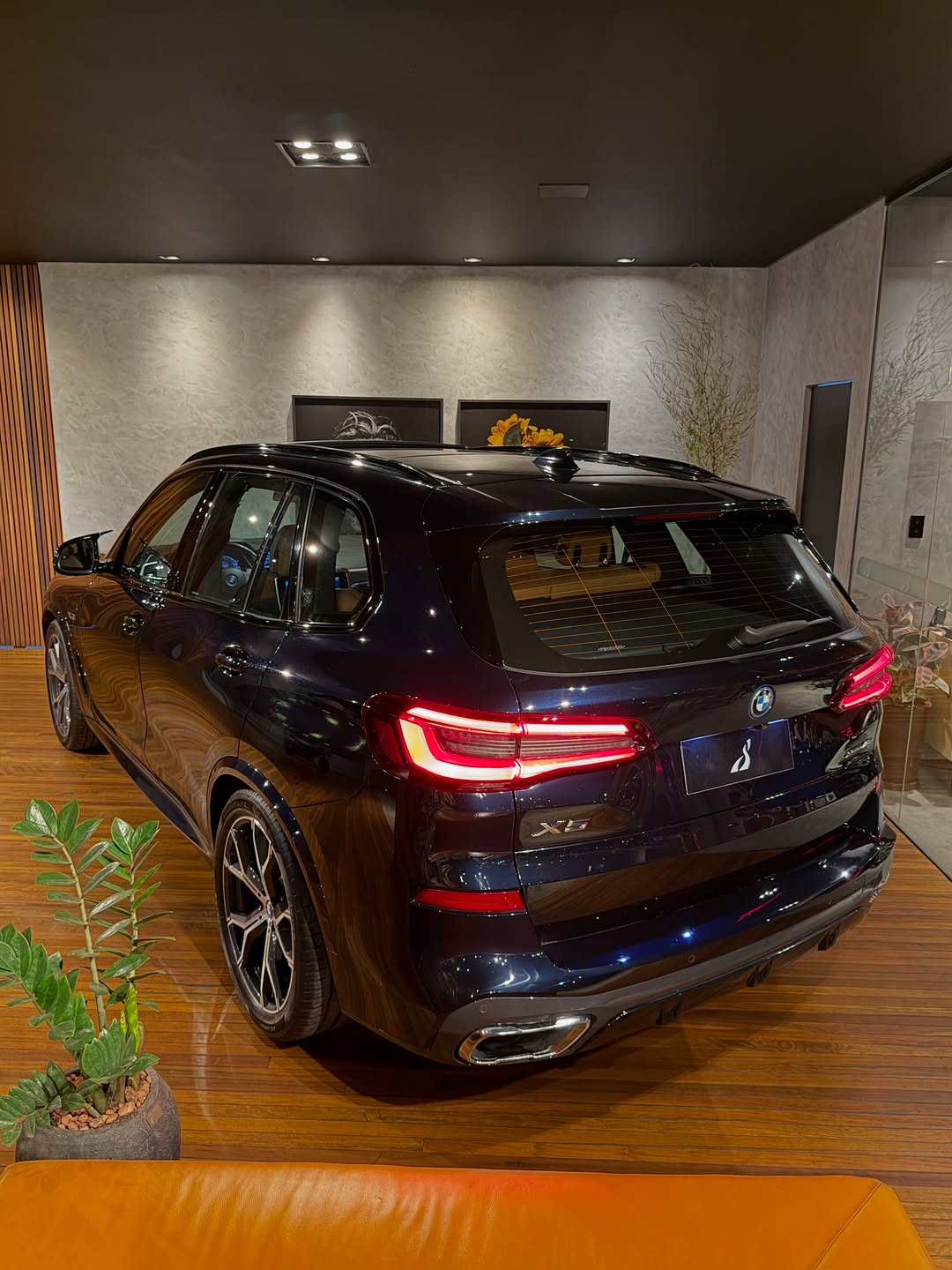 BMW X5 XDRIVE 45E - Imagem 15