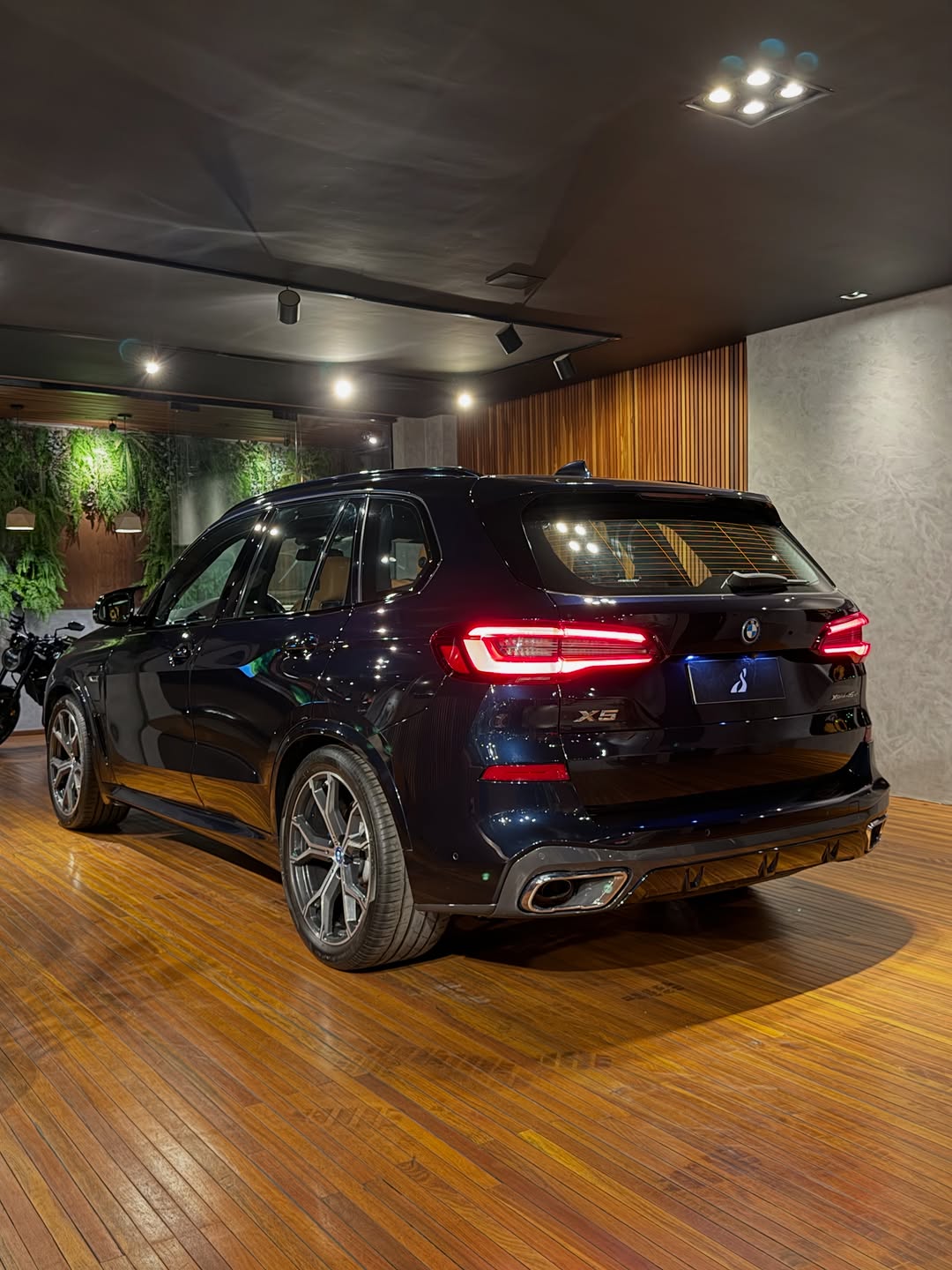 BMW X5 XDRIVE 45E - Imagem 5