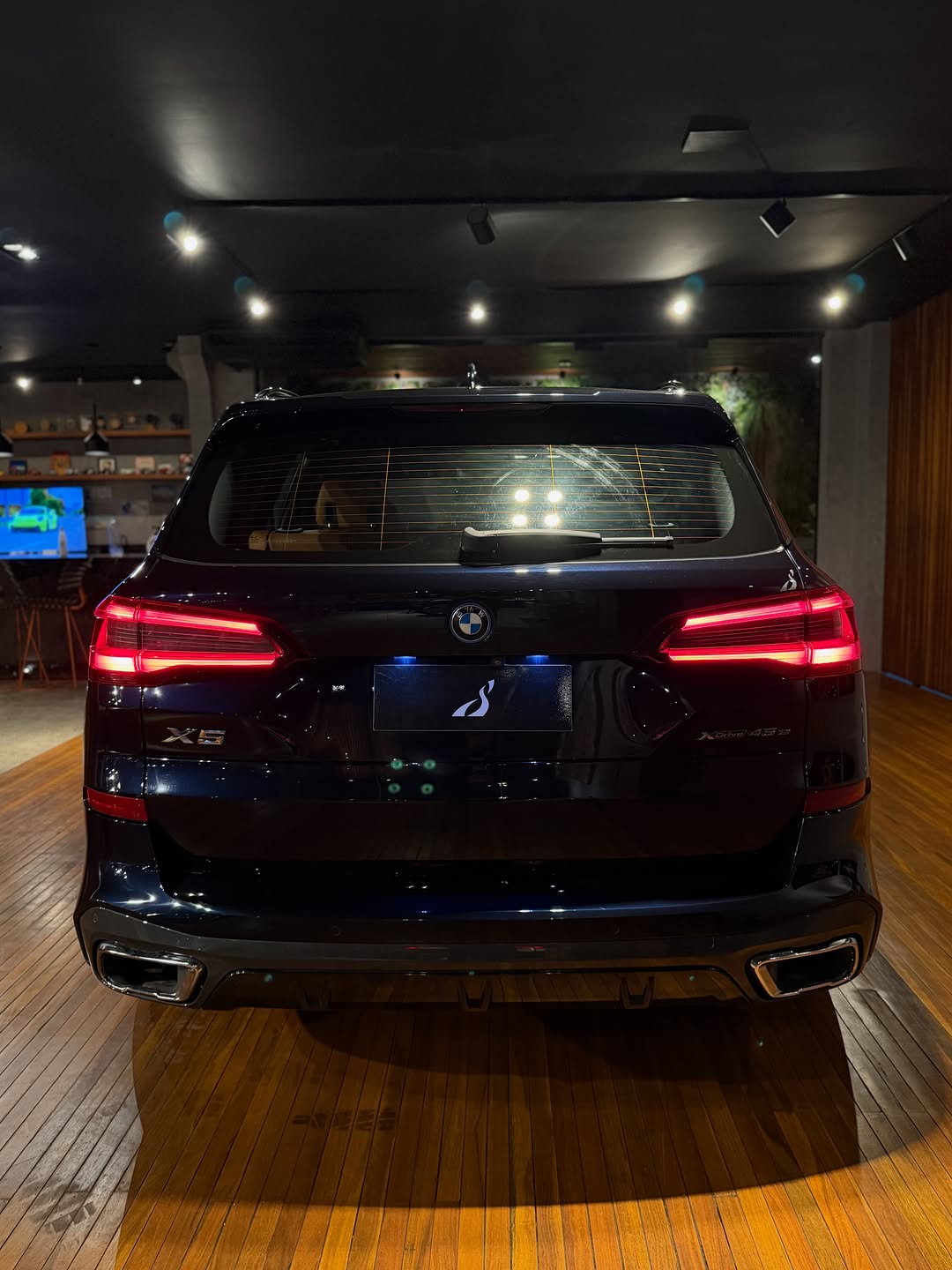 BMW X5 XDRIVE 45E - Imagem 6