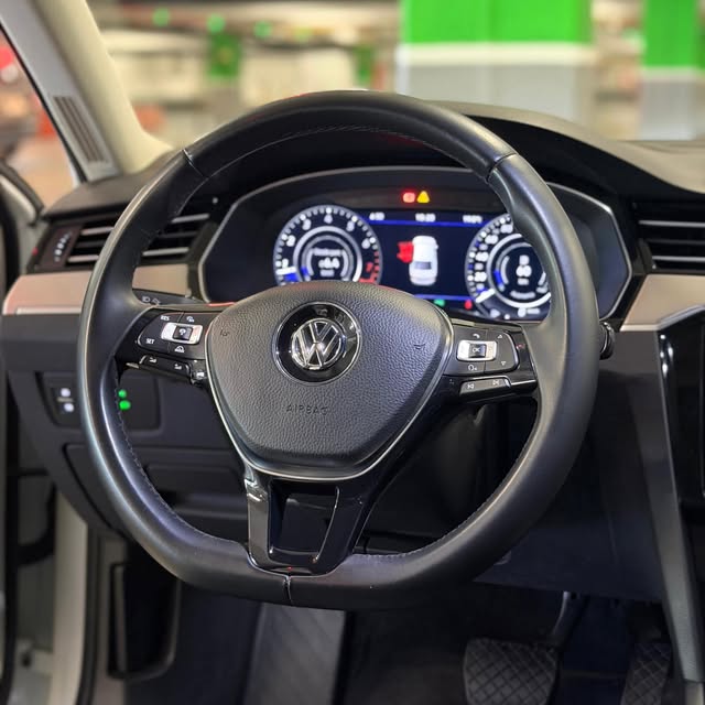 VOLKSWAGEN PASSAT HIGHLINE - Imagem 9