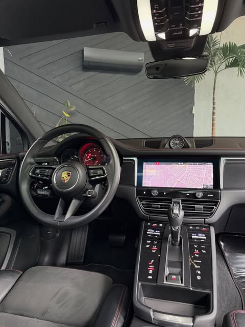 PORSCHE MACAN GTS - Imagem 4