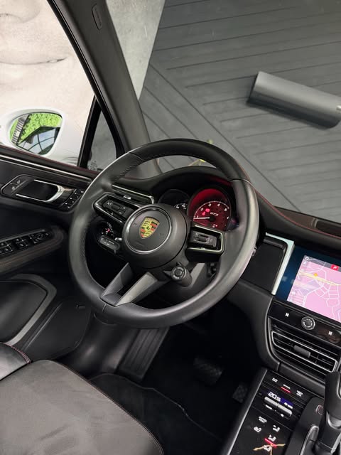 PORSCHE MACAN GTS - Imagem 5