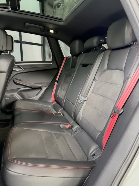 PORSCHE MACAN GTS - Imagem 8