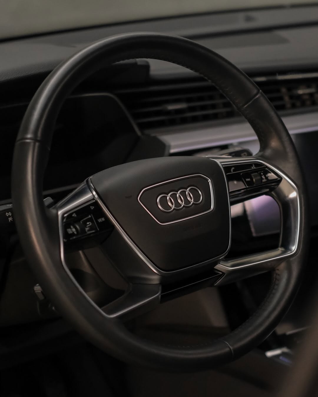 AUDI E-TRON PERFORMANCE QUATTRO - Imagem 4