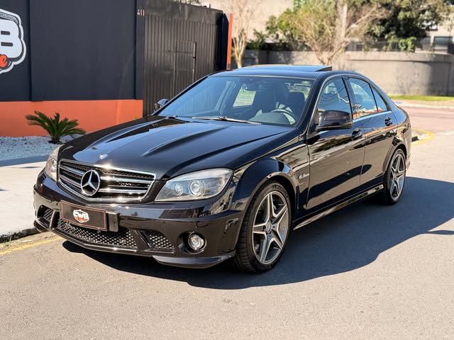 MERCEDES-BENZ C63 AMG - Imagem 1