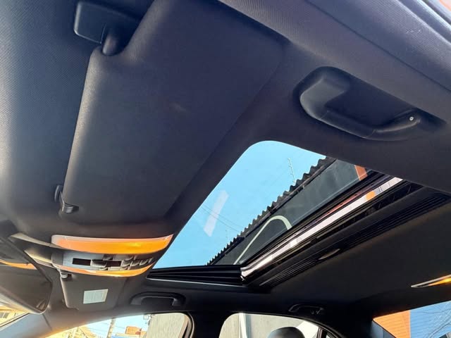 MERCEDES-BENZ C63 AMG - Imagem 14