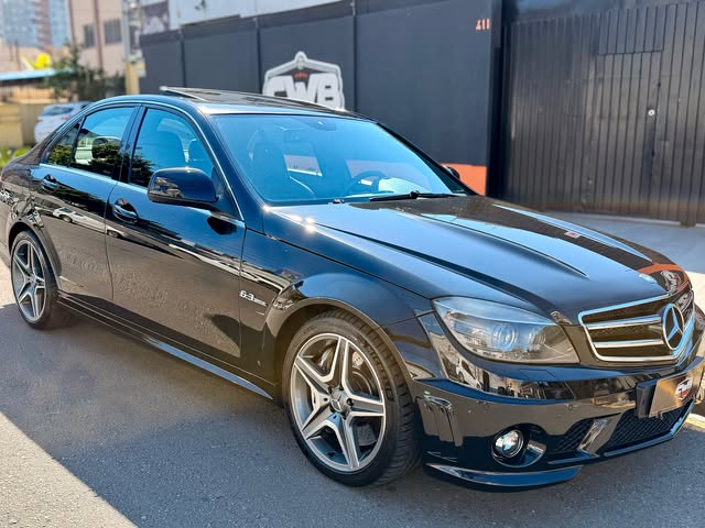 MERCEDES-BENZ C63 AMG - Imagem 3