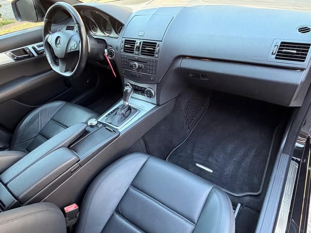 MERCEDES-BENZ C63 AMG - Imagem 7