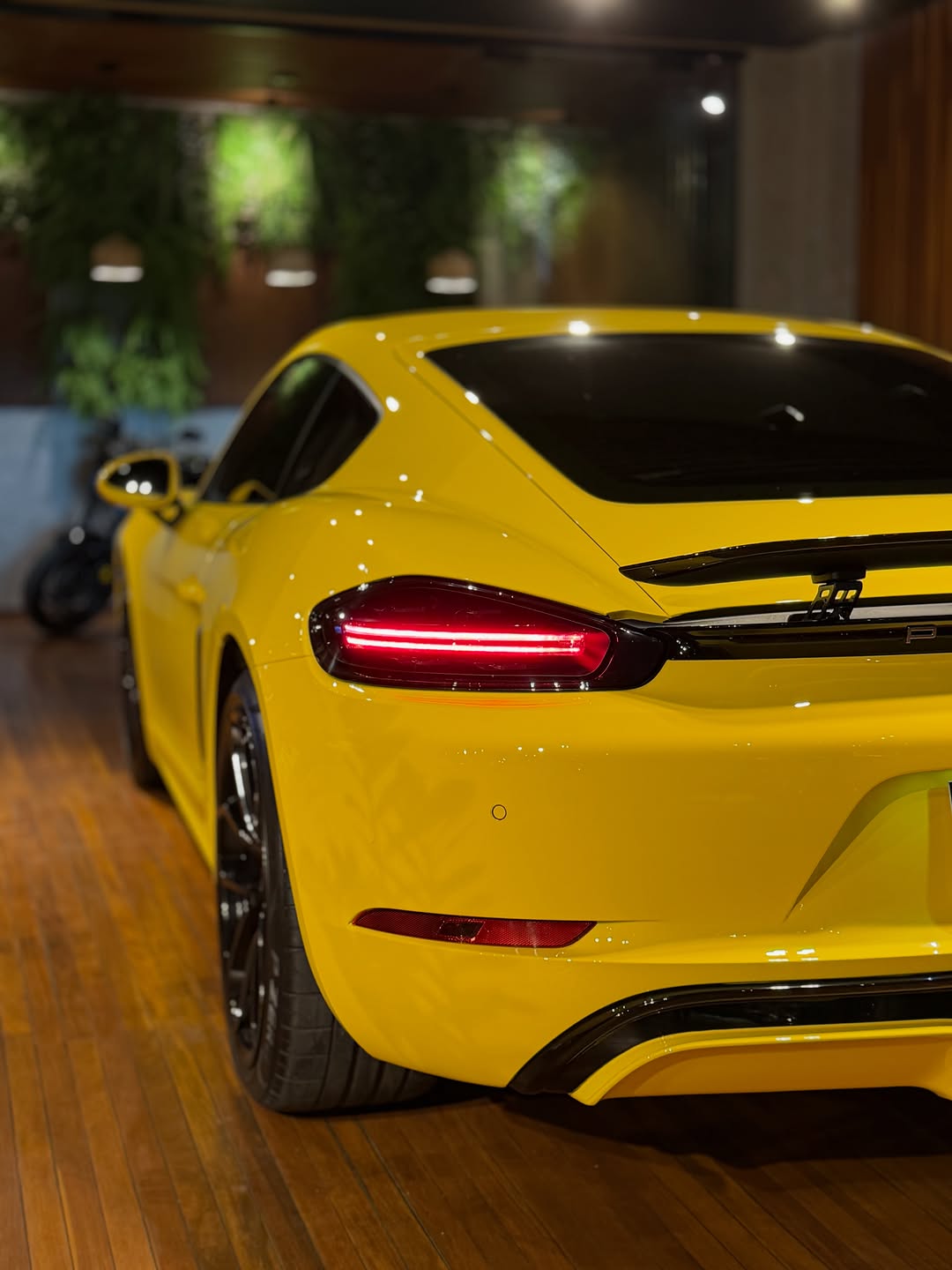 PORSCHE 718 CAYMAN STYLE EDITION - Imagem 8