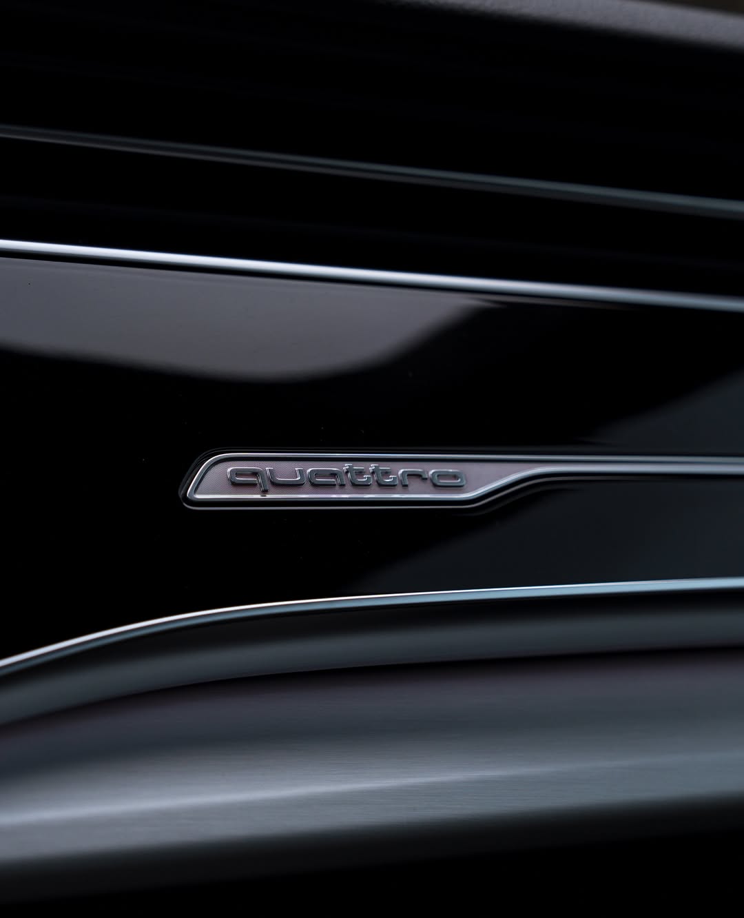 AUDI Q8 PERFORMANCE BLACK - Imagem 10