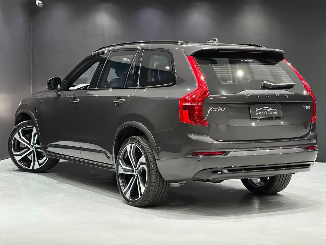 VOLVO XC90 T8 RECHARGE ULTRA DARK AWD GEARTRONIC - Imagem 2