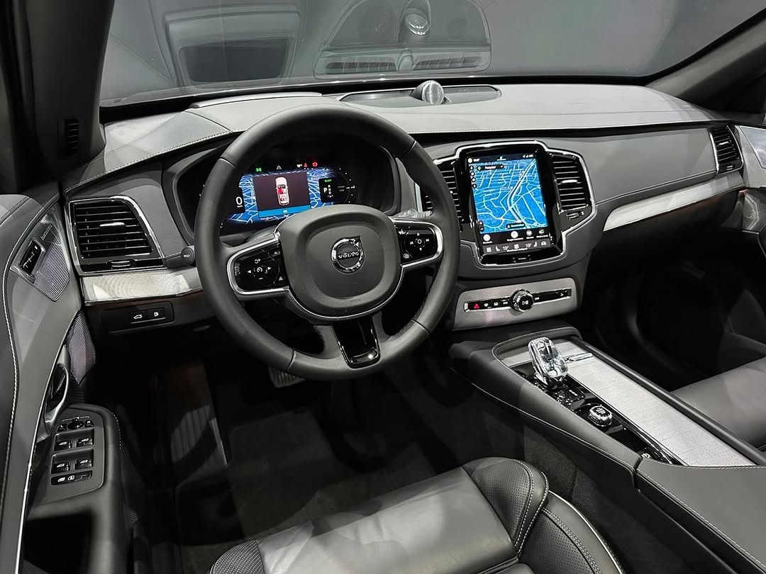 VOLVO XC90 T8 RECHARGE ULTRA DARK AWD GEARTRONIC - Imagem 5