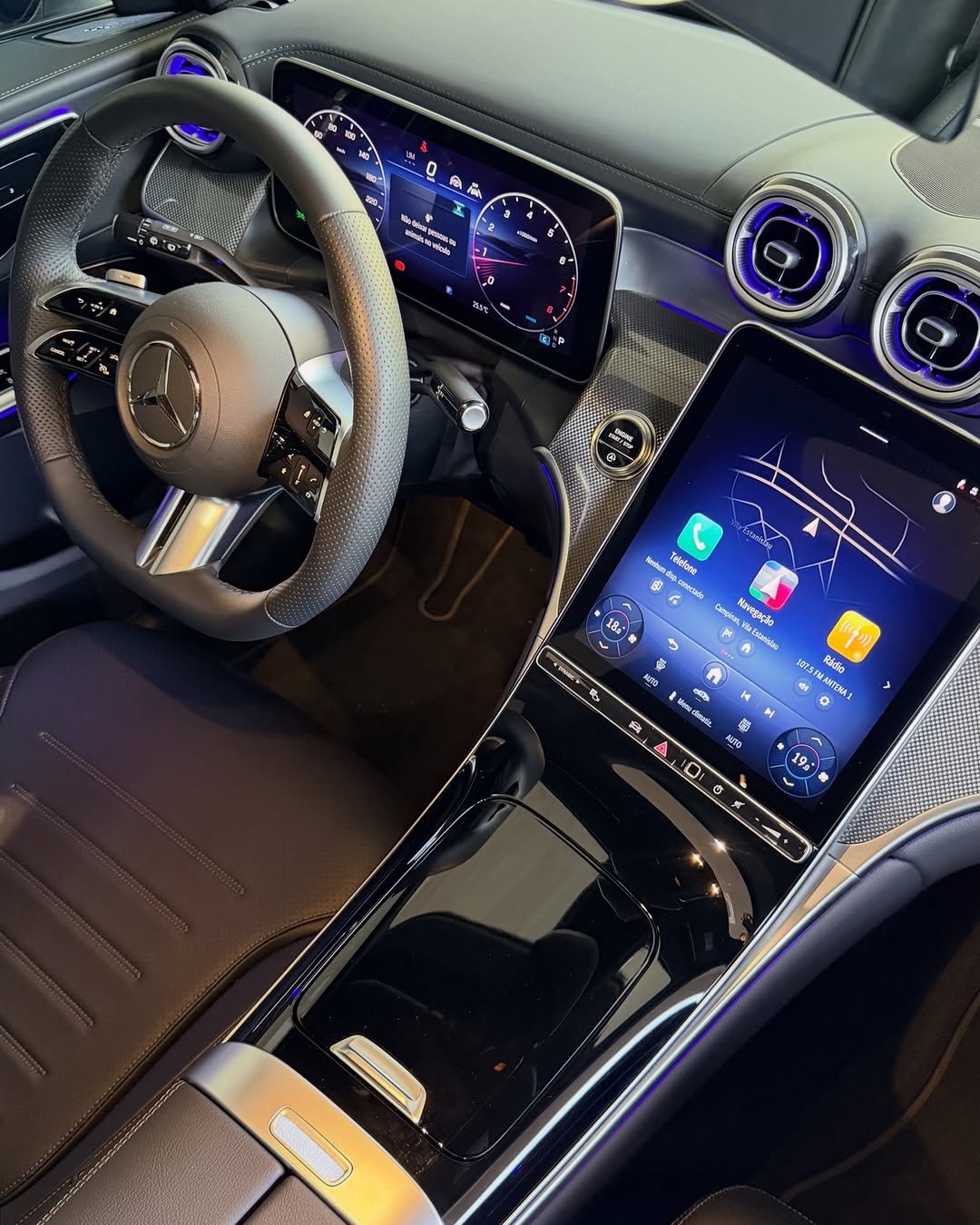 MERCEDES-BENZ GLC 300 AMG LINE - Imagem 3