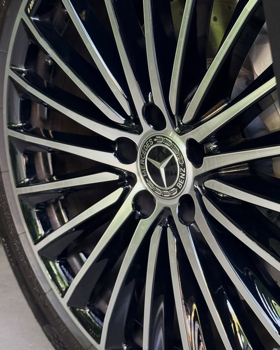 MERCEDES-BENZ GLC 300 AMG LINE - Imagem 6