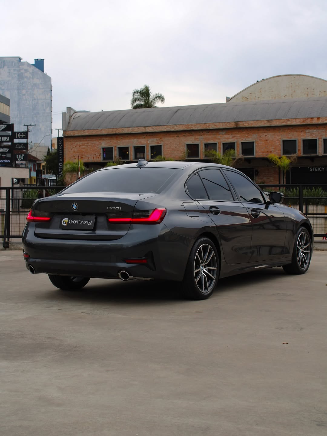 BMW 320I SPORT GP - Imagem 3