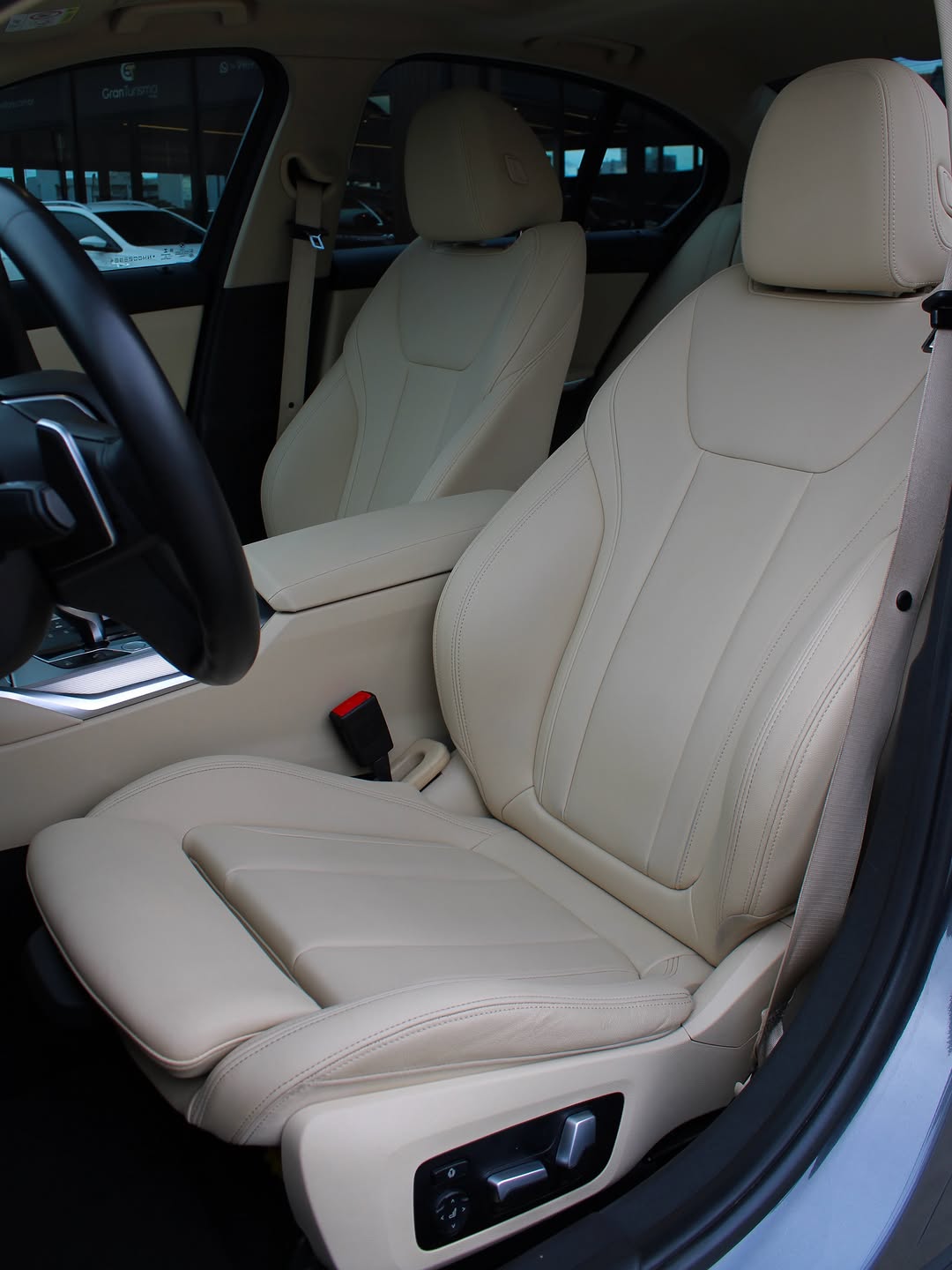 BMW 320I SPORT GP - Imagem 6