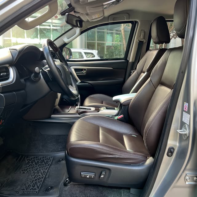 TOYOTA HILUX SW4 SRX - Imagem 6