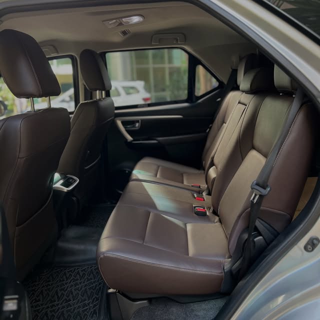 TOYOTA HILUX SW4 SRX - Imagem 7