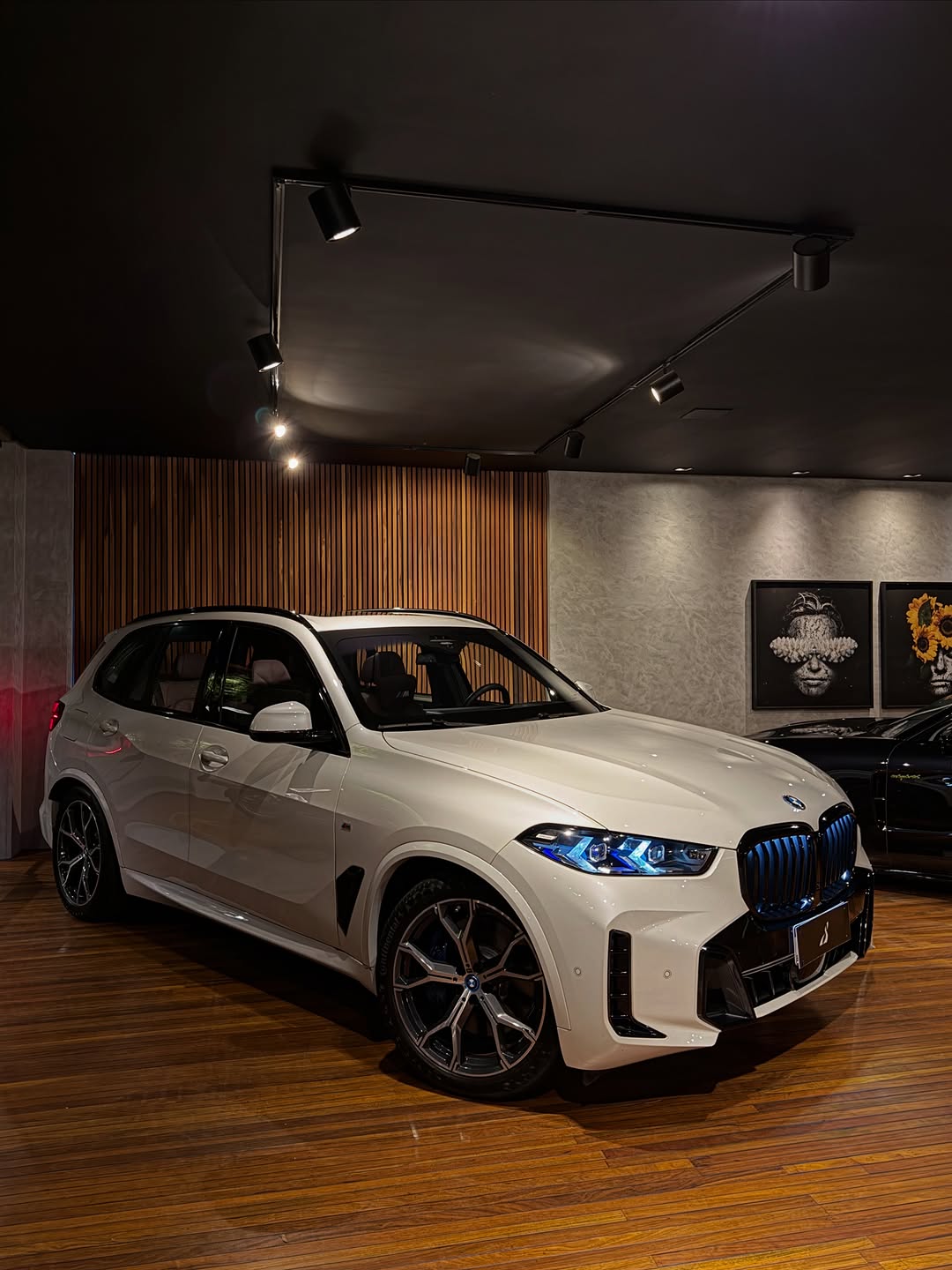 BMW X5 M SPORT TURBO HYBRID - Imagem 1