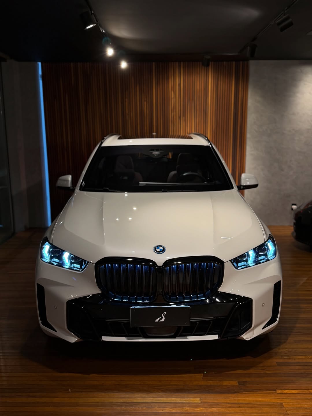 BMW X5 M SPORT TURBO HYBRID - Imagem 6