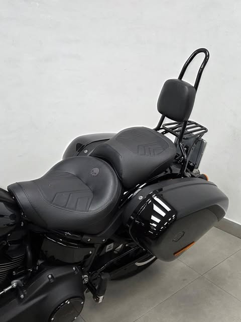 HARLEY-DAVIDSON SOFTAIL LOW RIDER ST - Imagem 13
