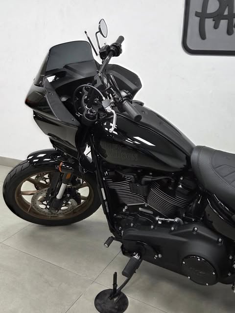 HARLEY-DAVIDSON SOFTAIL LOW RIDER ST - Imagem 15