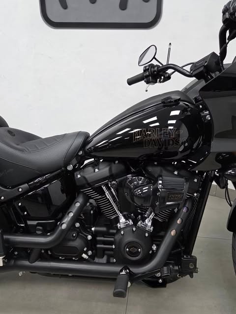 HARLEY-DAVIDSON SOFTAIL LOW RIDER ST - Imagem 6