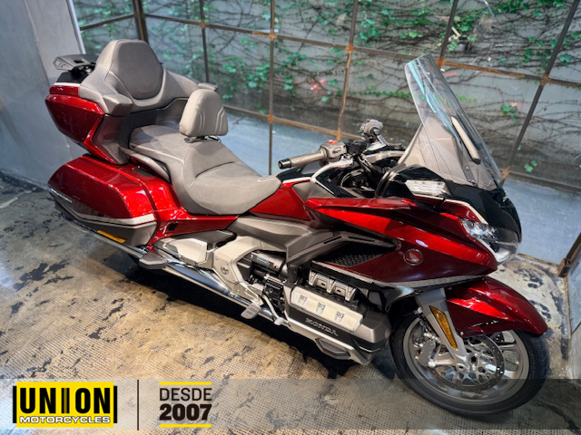 HONDA GL1800 GOLD WING TOUR - Imagem 3