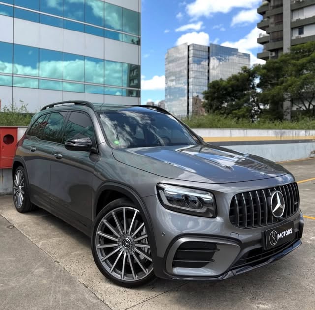 MERCEDES-BENZ GLB GLB35 AMG - Imagem 1