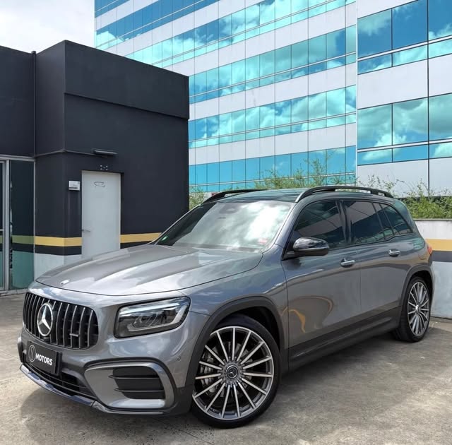 MERCEDES-BENZ GLB GLB35 AMG - Imagem 3