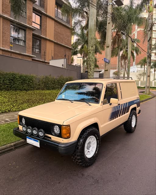 ISUZU TROOPER - Imagem 1