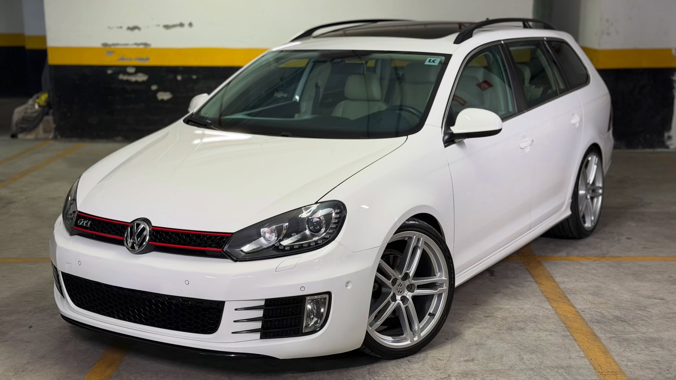 VOLKSWAGEN JETTA VARIANT - Imagem 1
