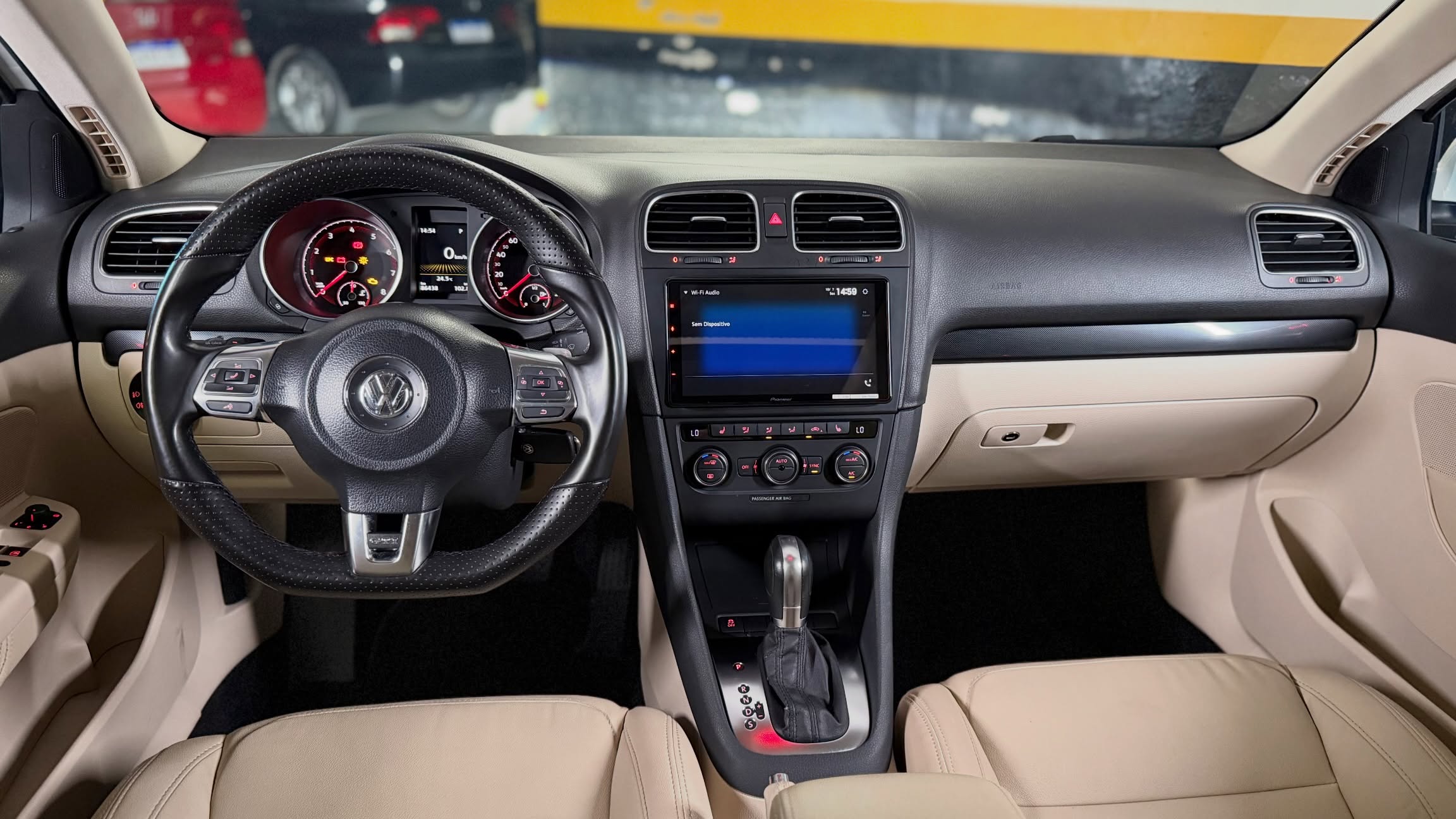 VOLKSWAGEN JETTA VARIANT - Imagem 8
