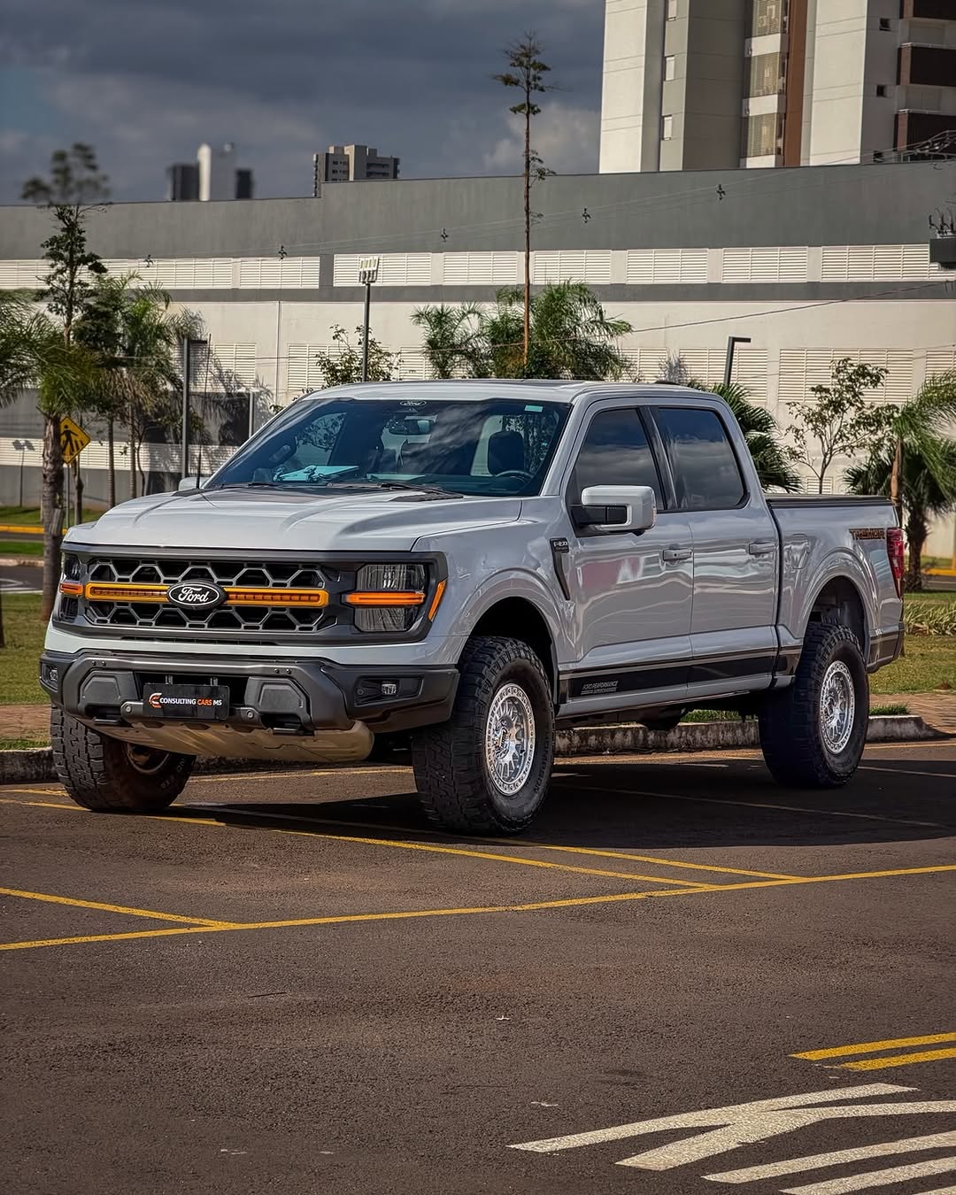 FORD F-150 TREMOR - Imagem 1