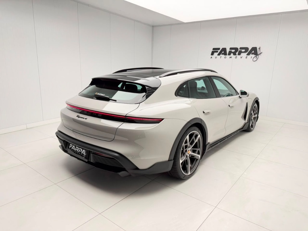 PORSCHE TAYCAN 4 CROSS TURISMO - Imagem 4