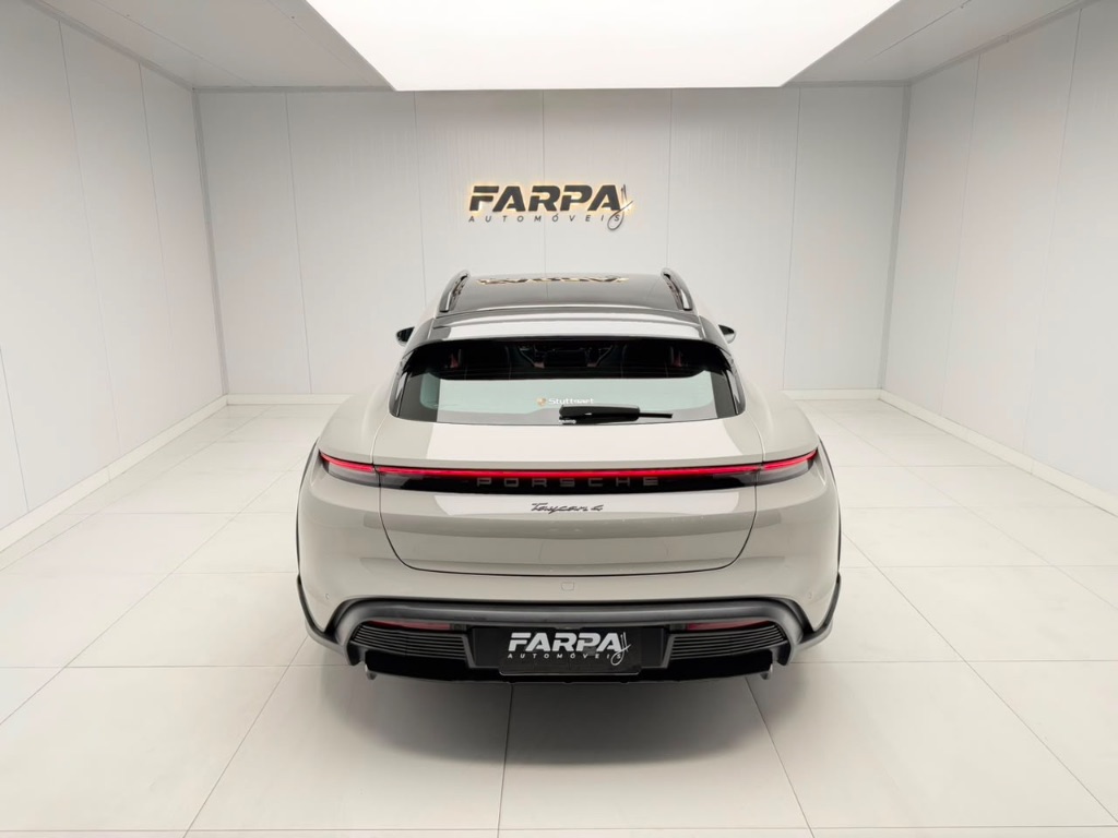 PORSCHE TAYCAN 4 CROSS TURISMO - Imagem 5