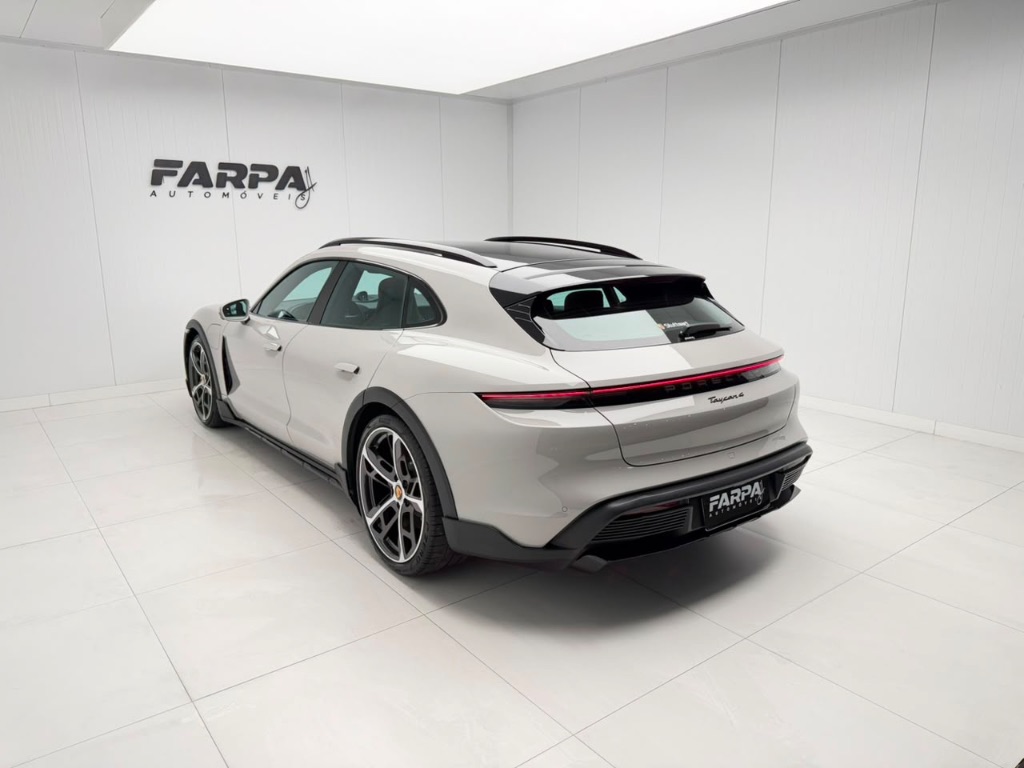 PORSCHE TAYCAN 4 CROSS TURISMO - Imagem 6
