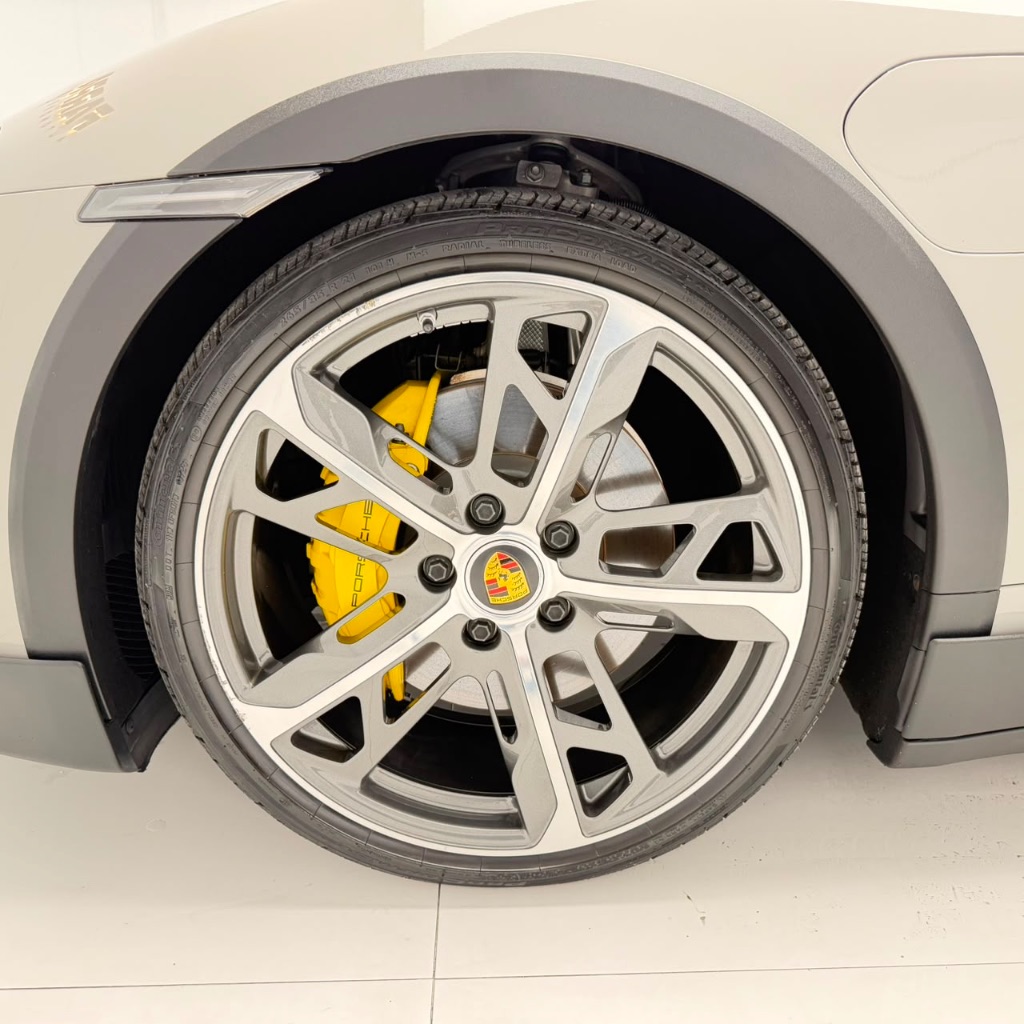 PORSCHE TAYCAN 4 CROSS TURISMO - Imagem 8